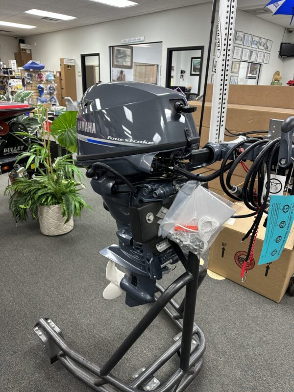 Yamaha 25hp Outboard Motor - Image 11