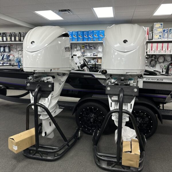 Yamaha F250XCB2 & LF250XCB2  Pair - Image 3