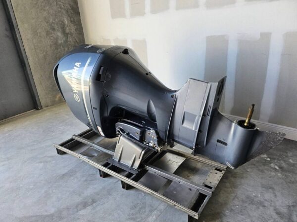Yamaha 300 HP F300 Outboard Engine - Image 2