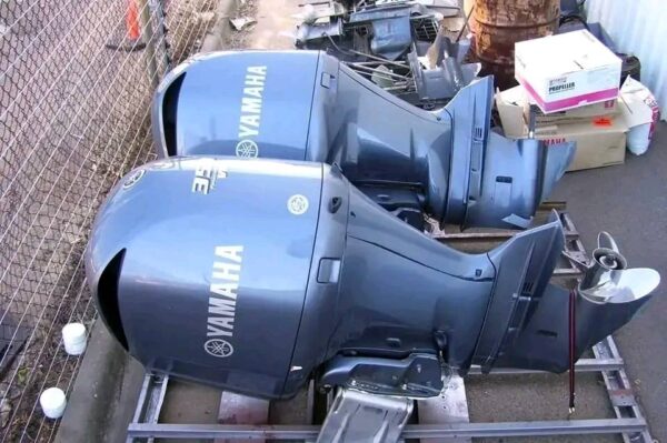 Twin 2008 Yamaha 350HP V8 Four-Stroke Outboard Motors - Image 2