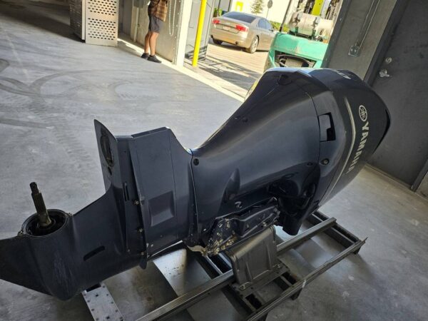 Yamaha 300 HP F300 Outboard Engine - Image 4
