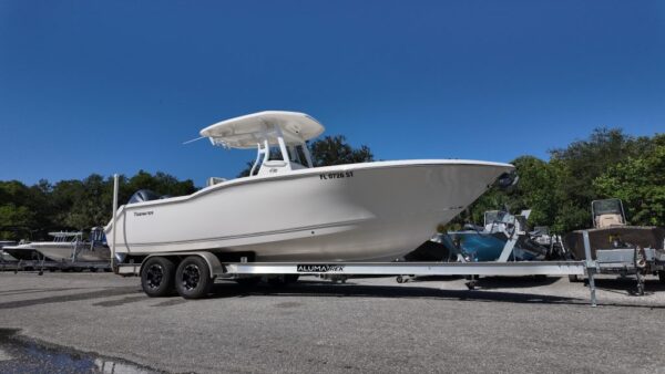 2020 Tidewater 252 Offshore Center Console