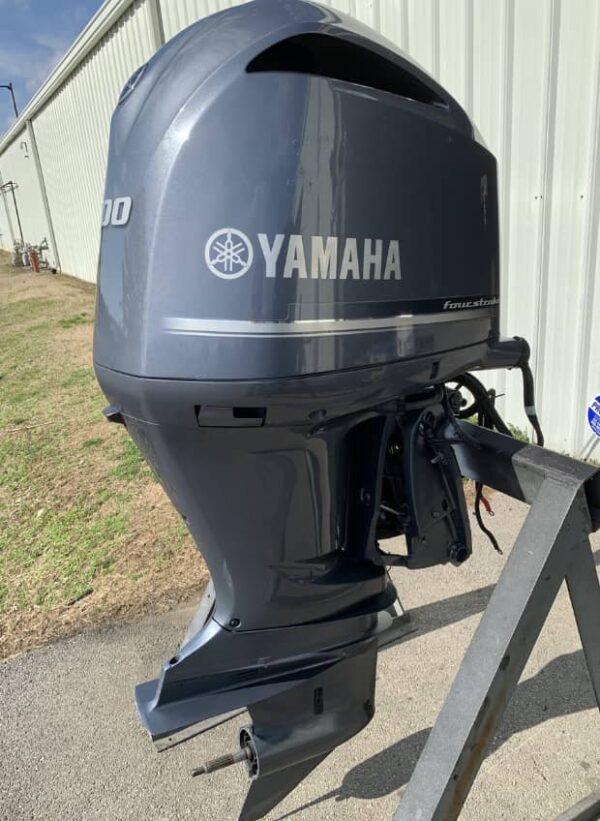 Used 2018 Yamaha 300 HP V6 EFI 4 Stroke - Image 5