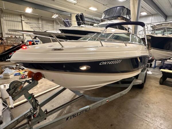 2009 Regal 2250 Sport Cuddy - Image 3