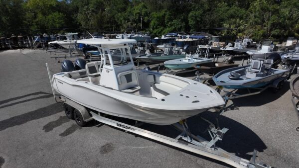 2020 Tidewater 252 Offshore Center Console