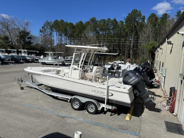 2020 Robalo 246 Cayman Center Console Bay Fishing Boat - Image 4