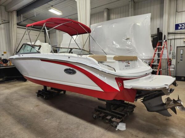 2016 Cobalt 220 S Bowrider - Image 5