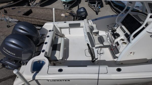 2020 Tidewater 252 Offshore Center Console - Image 6