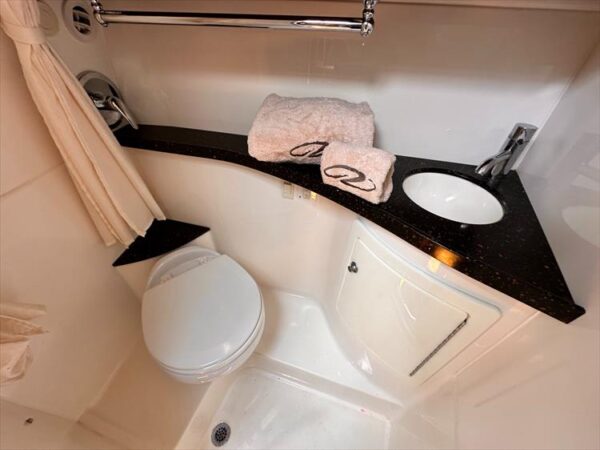 2013 Regal 28 Express for sale - Image 14