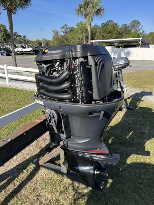 2021 Yamaha Marine VMAX Outboard Engine - Image 3
