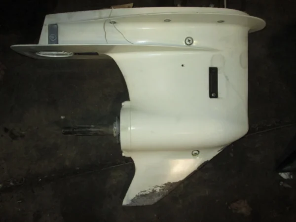 Johnson Suzuki 140hp 4 stroke outboard 25 inch lower unit