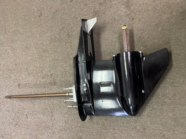Nissan 115hp 2 stroke outboard 20 lower unit - Image 4