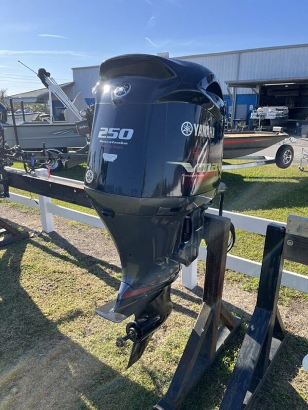 2021 Yamaha Marine VMAX Outboard Engine - Image 5
